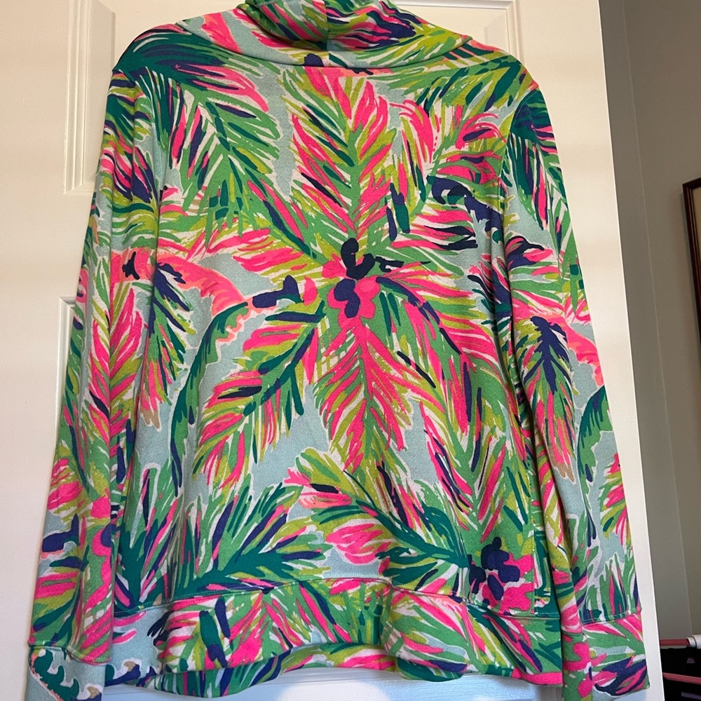 Lilly Pulitzer pullover cowl neck, size large